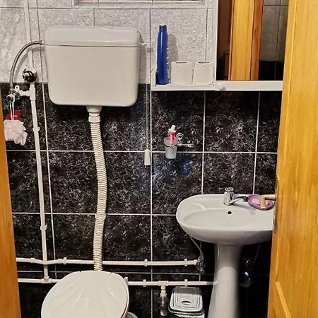 Vikendica Pavlovic * Zatonje