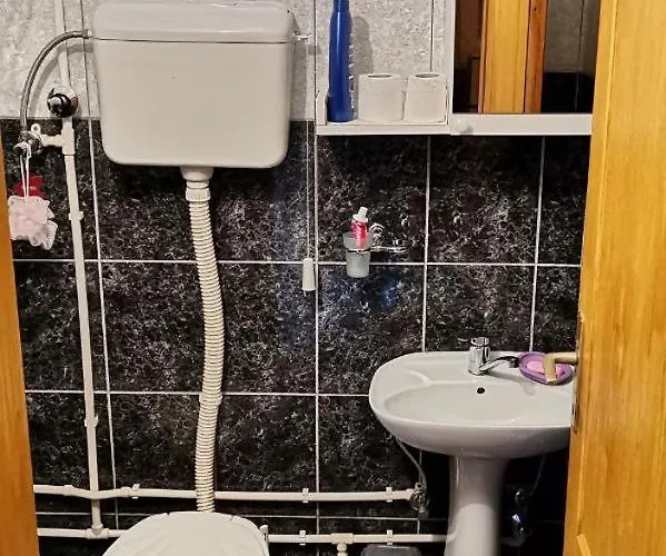 Vikendica Pavlovic * Zatonje